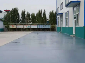 怒江彩色路面喷涂翻新的材料对冬季